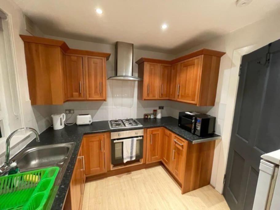 Lovely 2Br Gem Near To Wsu, City. Paisley Bagian luar foto