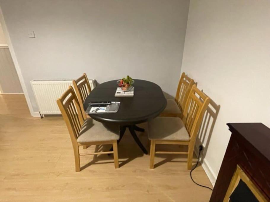 Lovely 2Br Gem Near To Wsu, City. Paisley Bagian luar foto